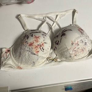 Cacique floral front closure racer back bra